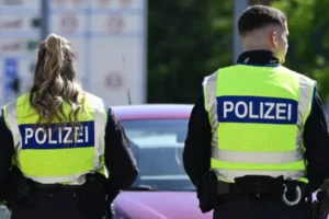 ஜேர்மன் எல்லையில் திருப்பி அனுப்பப்பட்ட 1,600 புகலிடக்கோரிக்கையாளர்கள் மீண்டும் விண்ணப்பம்