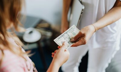 உங்கள் சம்பளத்தை உயர்த்த உதவும் வாஸ்து சாஸ்திரம்