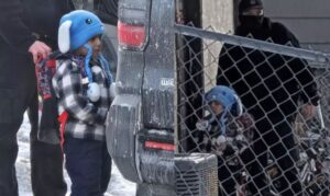 அமெரிக்காவில் குடியேற்ற அடக்குமுறை; 5 வயது சிறுவன் கைது விவகாரம் சூடுபிடிப்பு