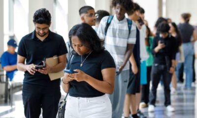 கனடாவில் வேலை வாய்ப்பு