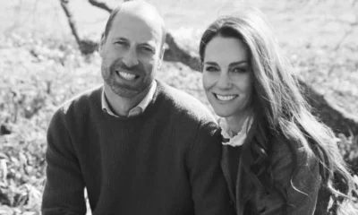 காதலர் தினத்தை முன்னிட்டு வேல்ஸ் இளவரசர் வில்லியம் மற்றும் இளவரசி கேத்தரின் தம்பதி தங்களின் புதிய புன்னகை புகைப்படத்தை வெளியிட்டு ரசிகர்களை கவர்ந்துள்ளனர்.