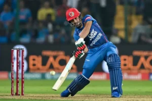 இரண்டாவது சூப்பர் ஓவரில் ஹாட்ரிக் சிக்ஸர்: தோல்வியிலும் ரசிகர்களின் மனதை கவர்ந்த குர்பாஸ்