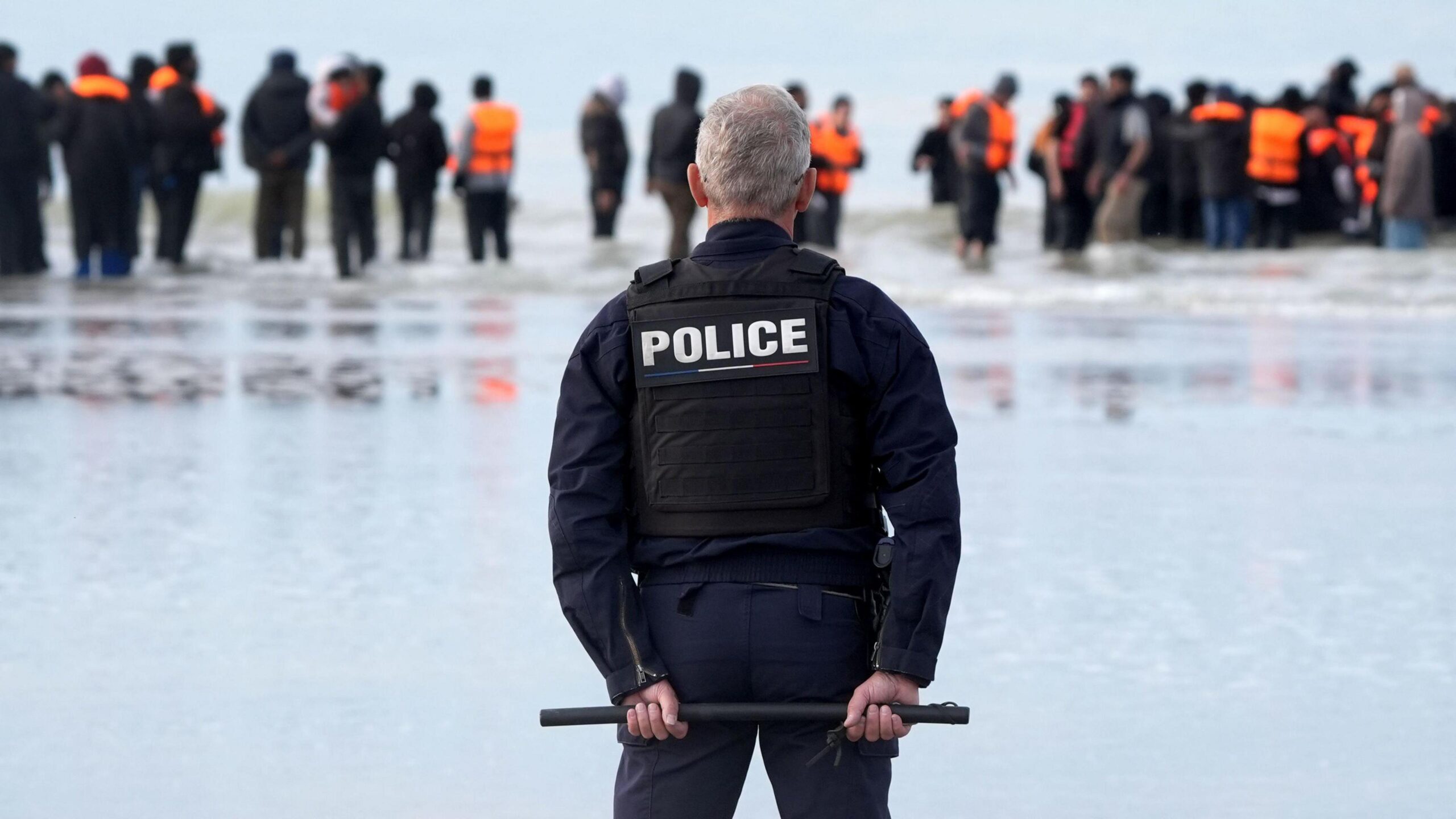 Britain to deport illegal immigrants
